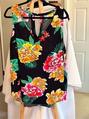 Old Navy Black Floral V-Neck Camisole with Pink and Yellow Blooms XXL
